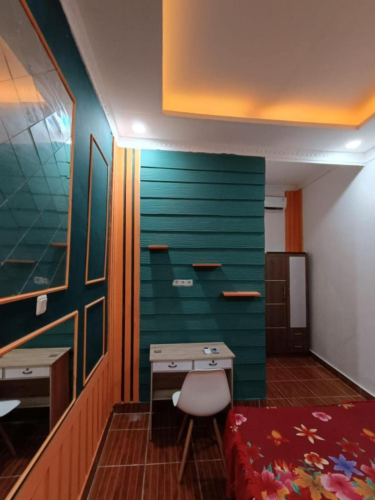 Oyo Life 92977 Neba Kost Aesthetic Ξενοδοχείο Peladen Εξωτερικό φωτογραφία