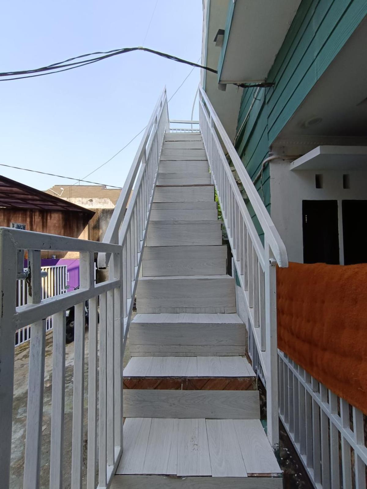 Oyo Life 92977 Neba Kost Aesthetic Ξενοδοχείο Peladen Εξωτερικό φωτογραφία